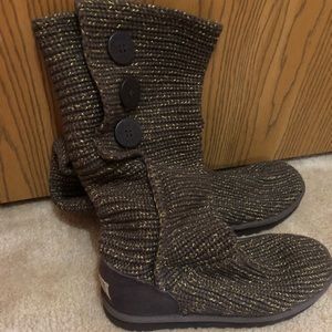 Ugg sweater boots size 7